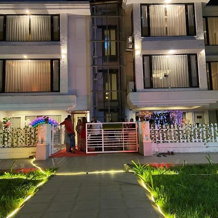 Beach Paradise Miramar Goa ปณชี ภายนอก รูปภาพ