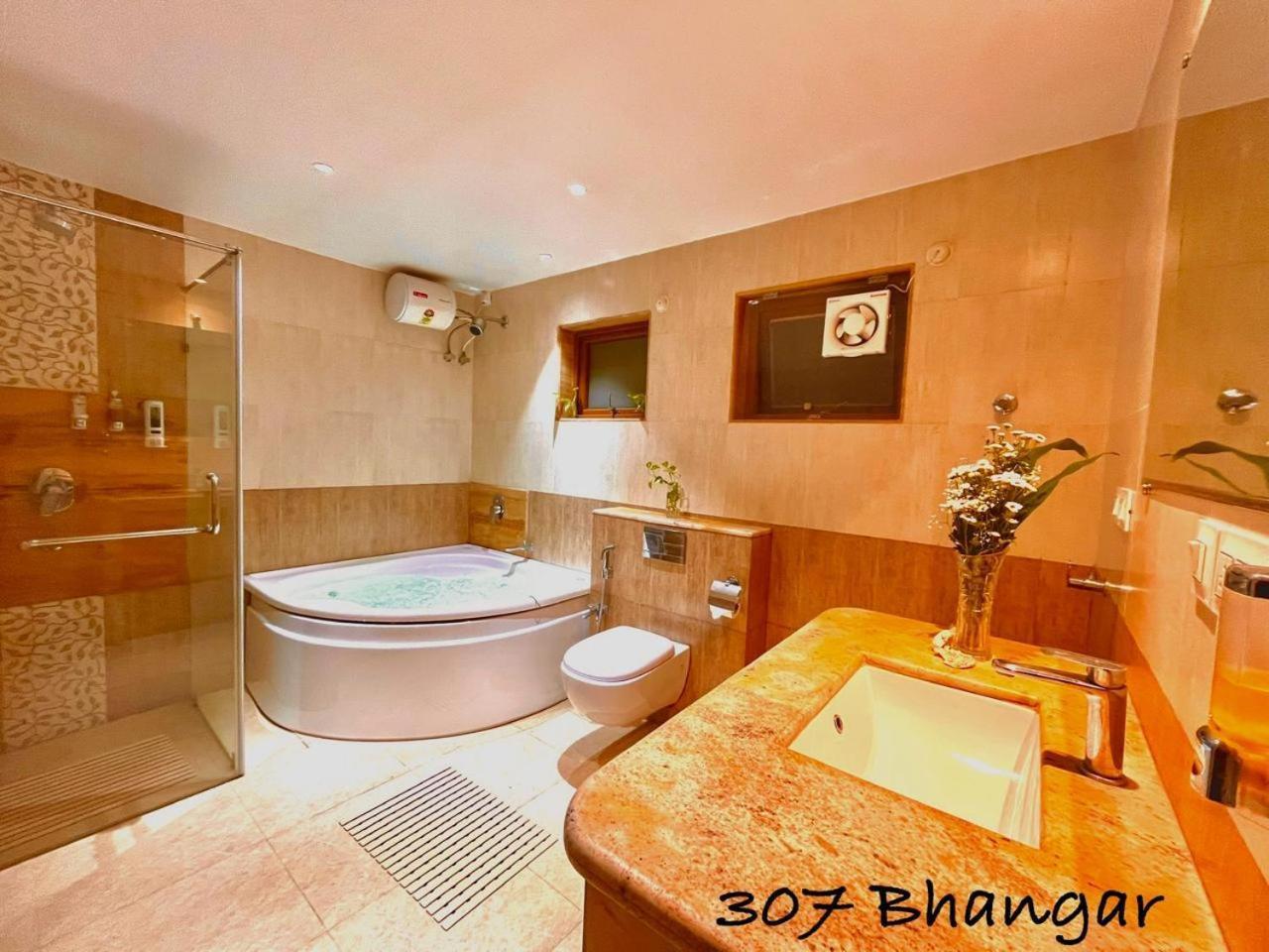 Beach Paradise Miramar Goa ปณชี ภายนอก รูปภาพ