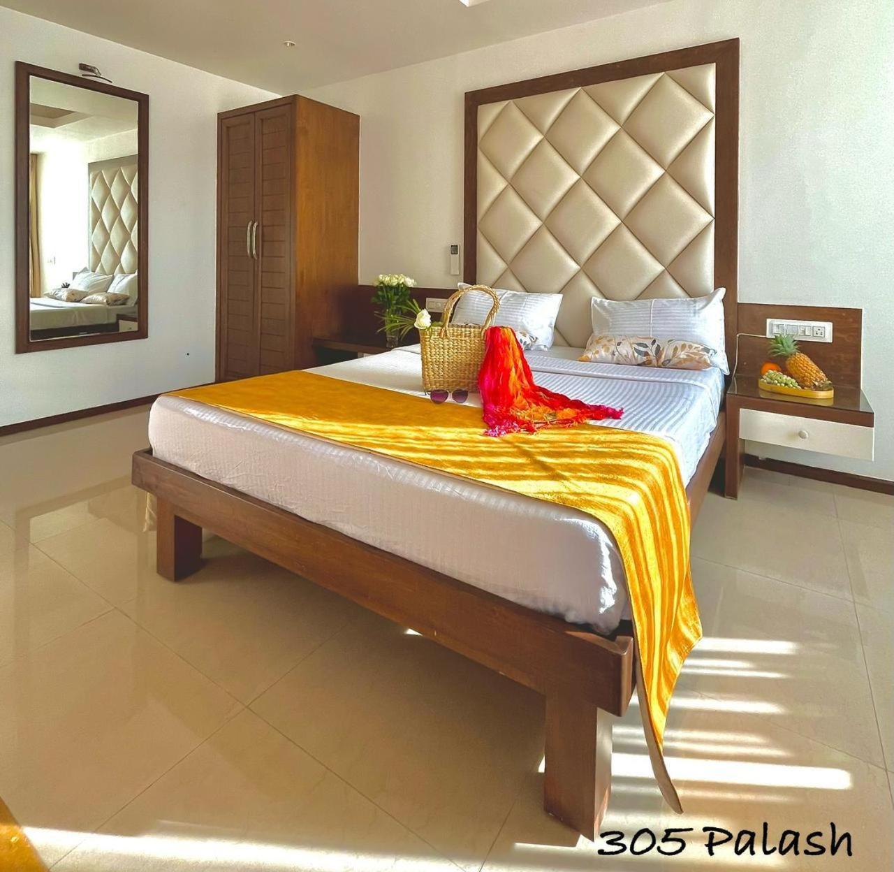 Beach Paradise Miramar Goa ปณชี ภายนอก รูปภาพ